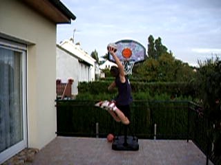 sa c moi en tr1 de dunker !!!!(vidéo:lesbasketteur78)